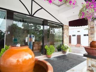 Rose Cottage Hotel Bandar Seri Alam Johor Bahru Exterior photo